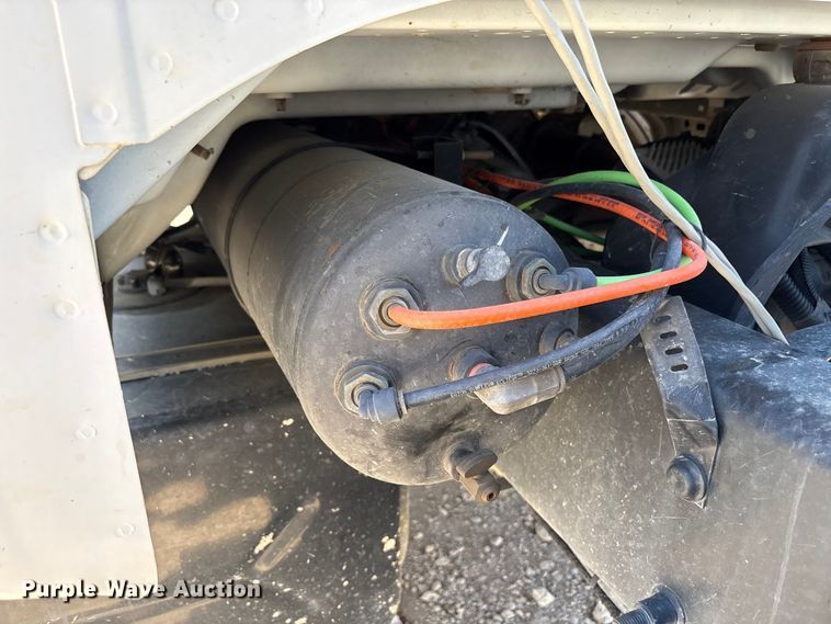 image for item EC8017 2008 Ford F750 Super Duty XL dump truck