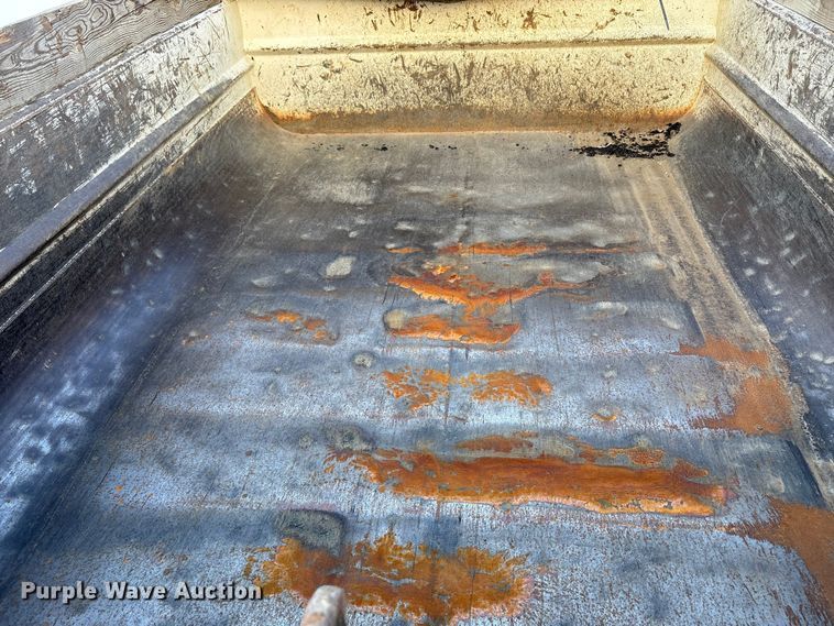 image for item EC8017 2008 Ford F750 Super Duty XL dump truck