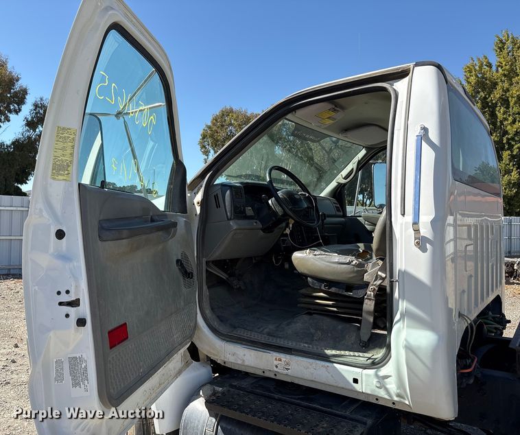 image for item EC8017 2008 Ford F750 Super Duty XL dump truck