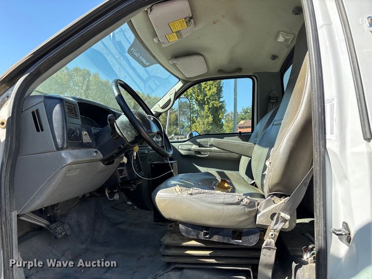 image for item EC8017 2008 Ford F750 Super Duty XL dump truck