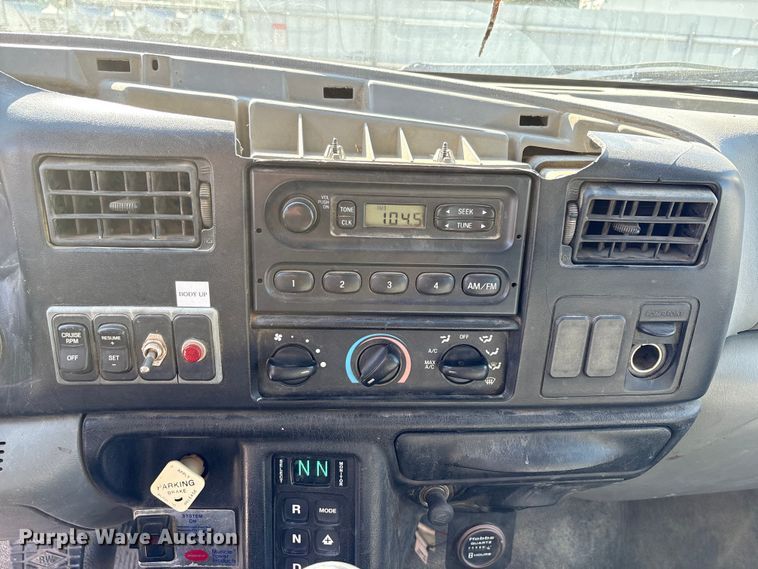 image for item EC8017 2008 Ford F750 Super Duty XL dump truck