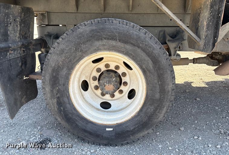 image for item EC8017 2008 Ford F750 Super Duty XL dump truck