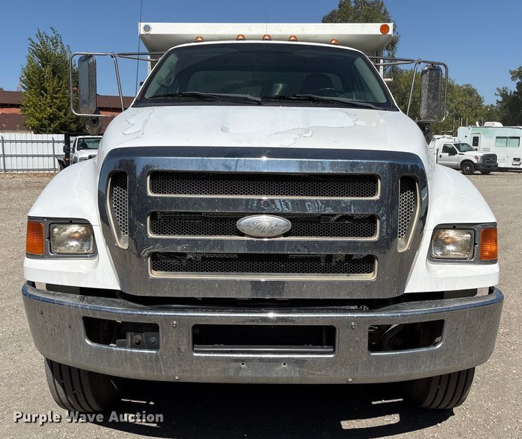 image for item EC8018 2008 Ford F750 Super Duty XL dump truck