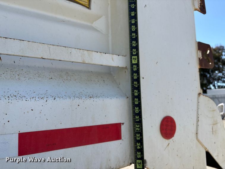 image for item EC8018 2008 Ford F750 Super Duty XL dump truck