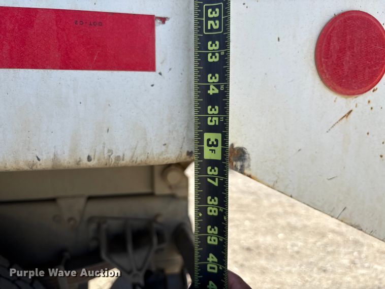 image for item EC8018 2008 Ford F750 Super Duty XL dump truck