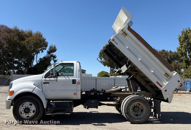 image for item EC8018 2008 Ford F750 Super Duty XL dump truck