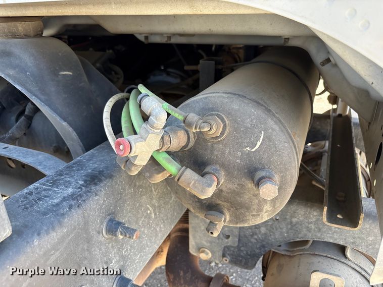 image for item EC8018 2008 Ford F750 Super Duty XL dump truck