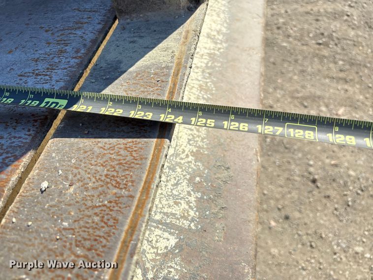 image for item EC8018 2008 Ford F750 Super Duty XL dump truck