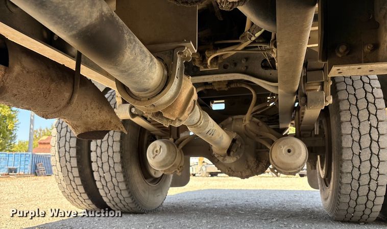 image for item EC8018 2008 Ford F750 Super Duty XL dump truck