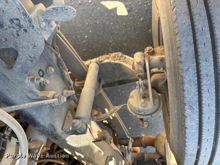 image for item EC8018 2008 Ford F750 Super Duty XL dump truck