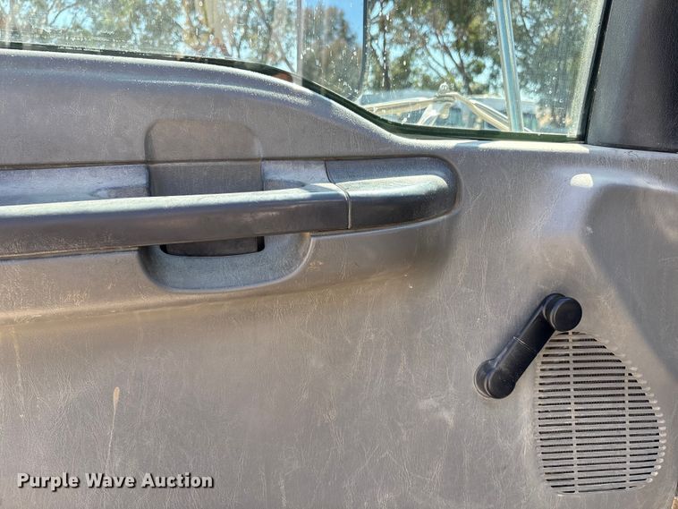 image for item EC8018 2008 Ford F750 Super Duty XL dump truck