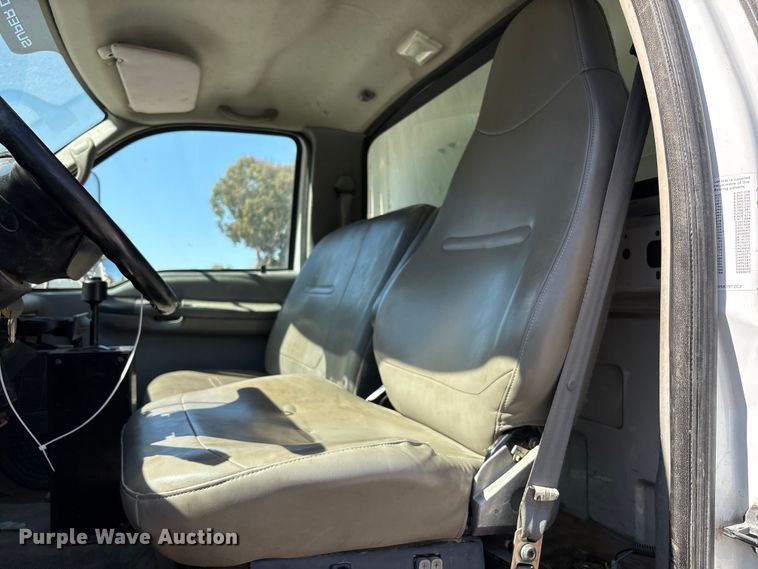 image for item EC8018 2008 Ford F750 Super Duty XL dump truck