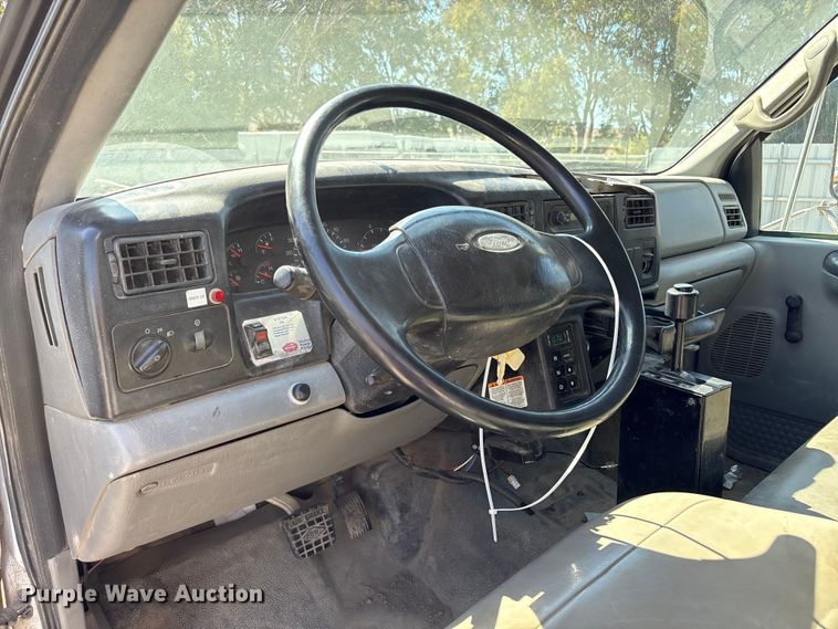 image for item EC8018 2008 Ford F750 Super Duty XL dump truck