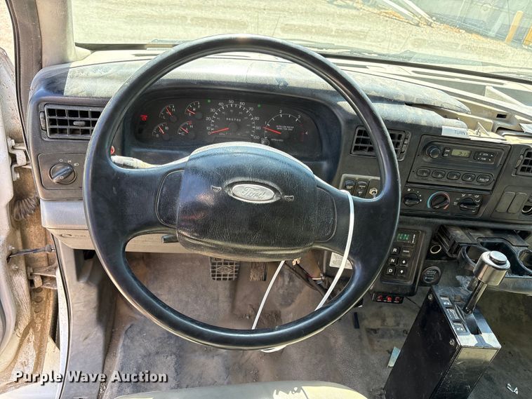 image for item EC8018 2008 Ford F750 Super Duty XL dump truck