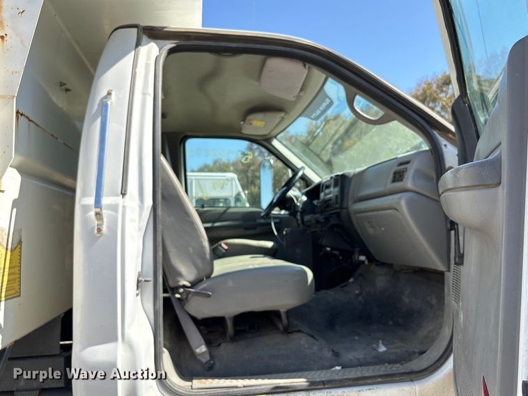 image for item EC8018 2008 Ford F750 Super Duty XL dump truck