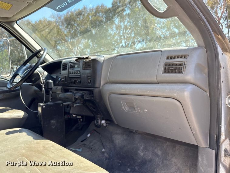 image for item EC8018 2008 Ford F750 Super Duty XL dump truck