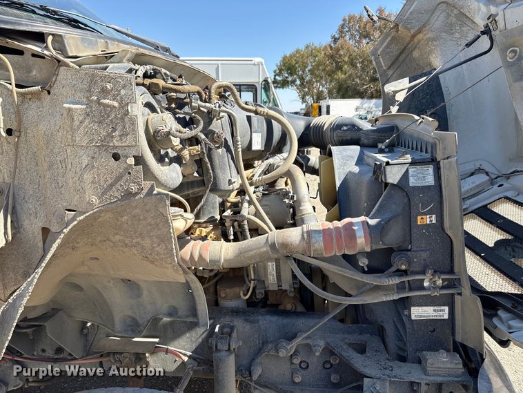 image for item EC8018 2008 Ford F750 Super Duty XL dump truck