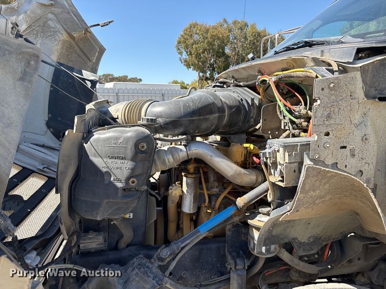 image for item EC8018 2008 Ford F750 Super Duty XL dump truck