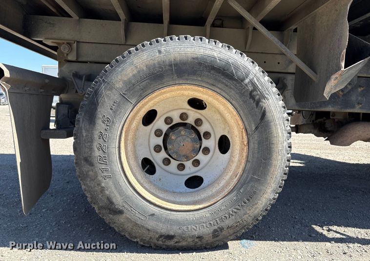 image for item EC8018 2008 Ford F750 Super Duty XL dump truck