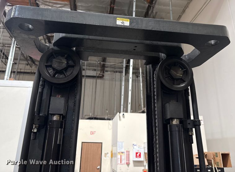 image for item EC8019 2016 UniCarriers CFS40 forklift