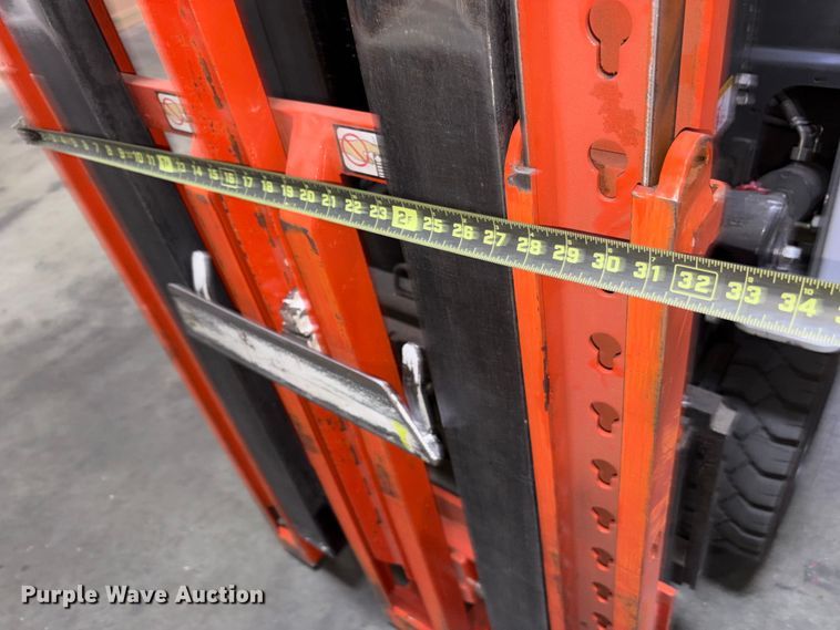 image for item EC8019 2016 UniCarriers CFS40 forklift