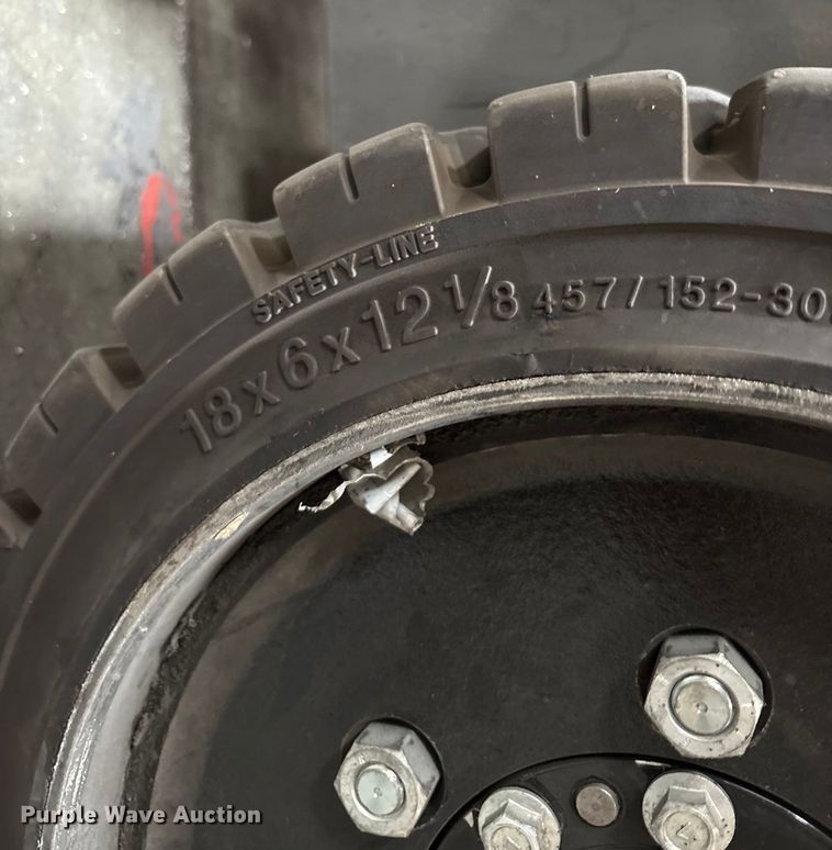 image for item EC8019 2016 UniCarriers CFS40 forklift