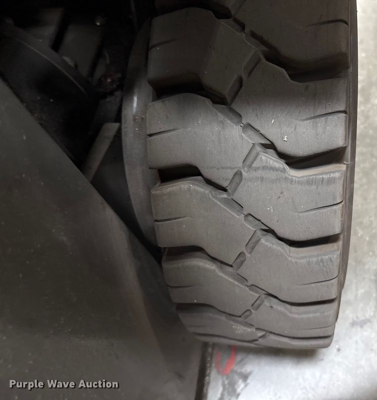 image for item EC8019 2016 UniCarriers CFS40 forklift