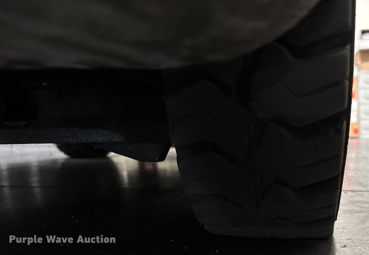 image for item EC8019 2016 UniCarriers CFS40 forklift