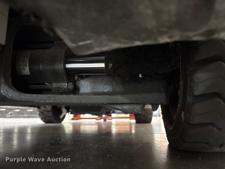 image for item EC8019 2016 UniCarriers CFS40 forklift