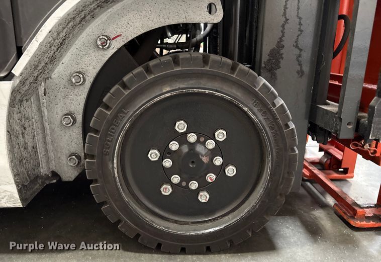 image for item EC8019 2016 UniCarriers CFS40 forklift