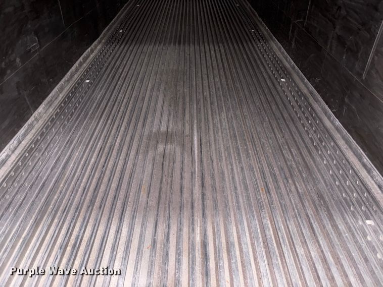 image for item EC8024 2004 CIMC 1AAA-S-014 refrigerated shipping container