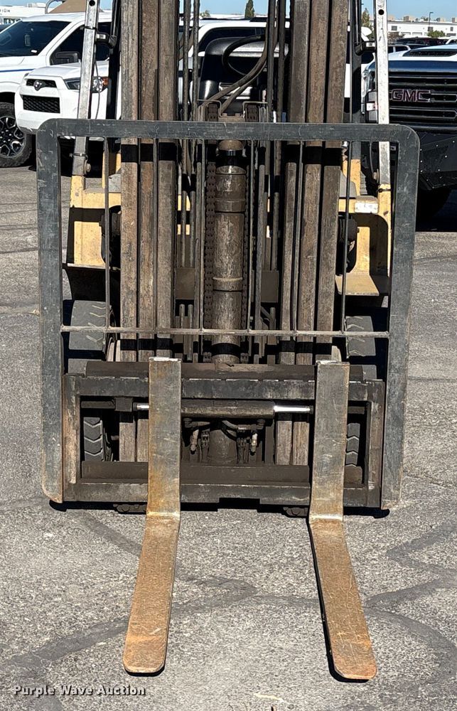 image for item EC8032 1994 Caterpillar GP25 forklift