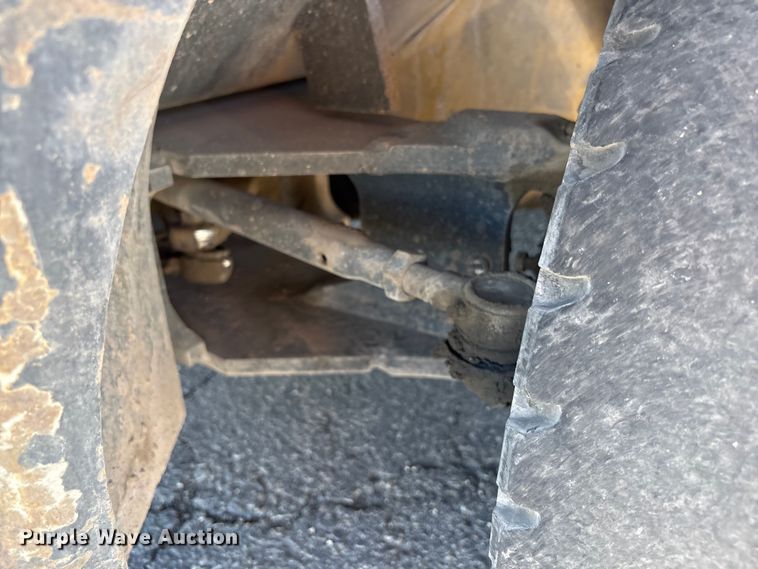 image for item EC8032 1994 Caterpillar GP25 forklift