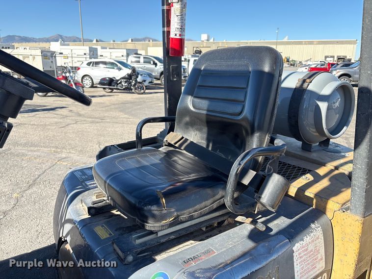 image for item EC8032 1994 Caterpillar GP25 forklift