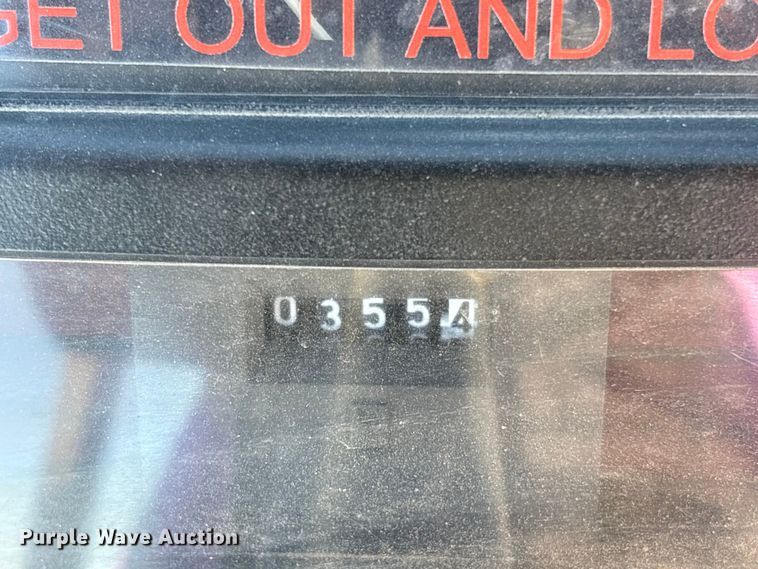 image for item EC8032 1994 Caterpillar GP25 forklift