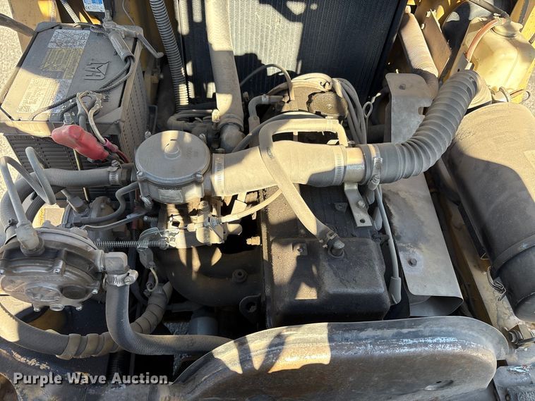 image for item EC8032 1994 Caterpillar GP25 forklift