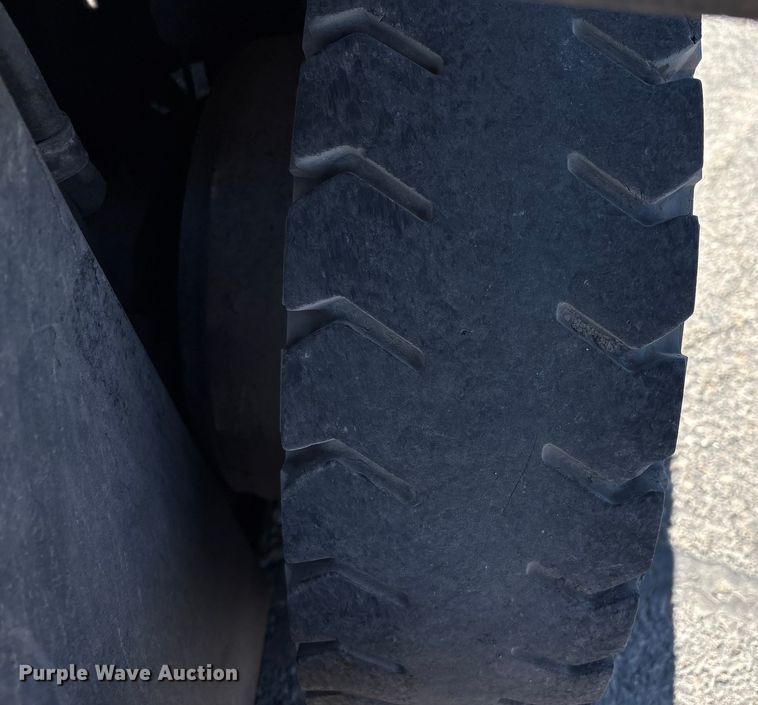 image for item EC8032 1994 Caterpillar GP25 forklift