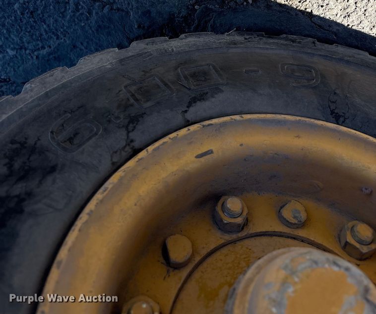 image for item EC8032 1994 Caterpillar GP25 forklift