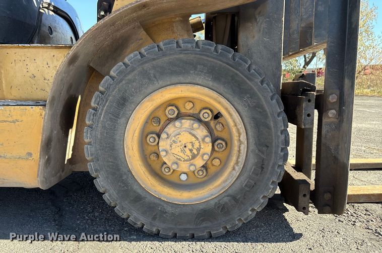 image for item EC8032 1994 Caterpillar GP25 forklift