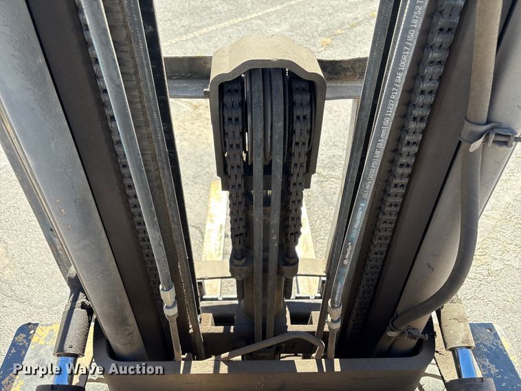 image for item EC8033 1997 Caterpillar GP25 forklift