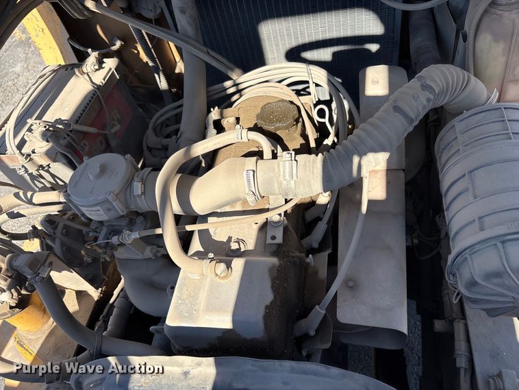 image for item EC8033 1997 Caterpillar GP25 forklift