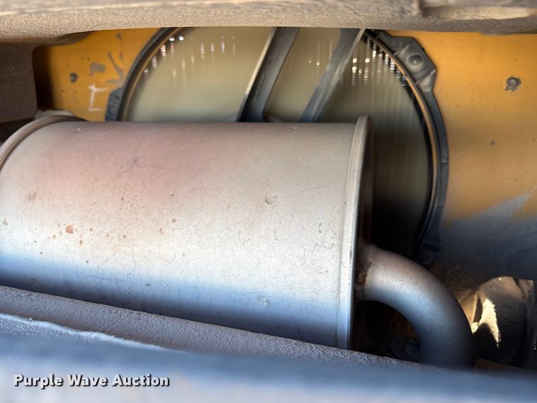 image for item EC8033 1997 Caterpillar GP25 forklift