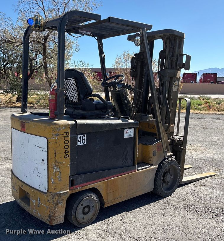 MONTACARGAS ELéCTRICO 2006 CATERPILLAR E6000