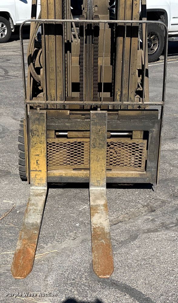 image for item EC8034 2006 Caterpillar E 6000 Warehouse Forklift ( Electric)