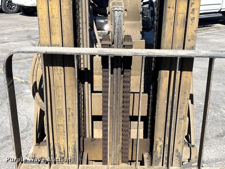 image for item EC8034 2006 Caterpillar E 6000 Warehouse Forklift ( Electric)