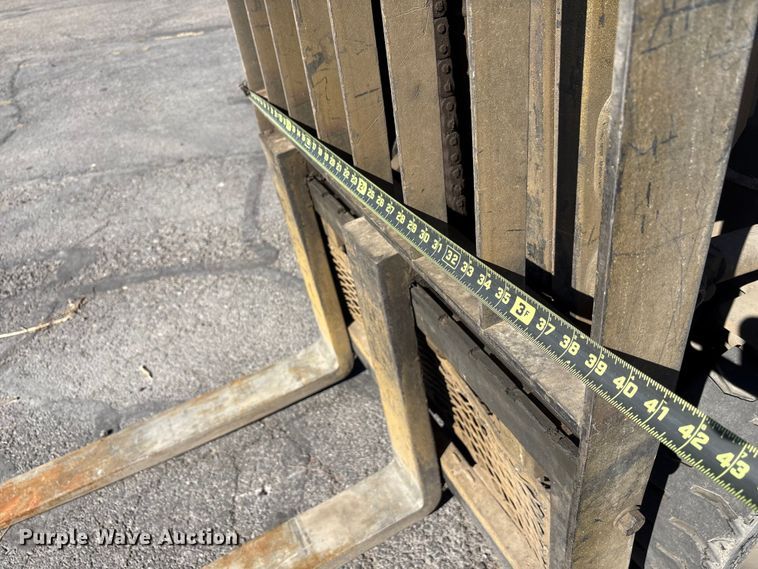 image for item EC8034 2006 Caterpillar E 6000 Warehouse Forklift ( Electric)