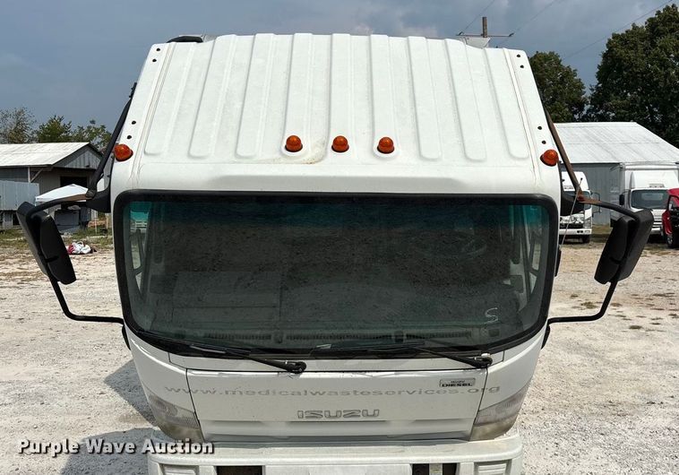 image for item ED2232 2014 Isuzu NPRHD box truck