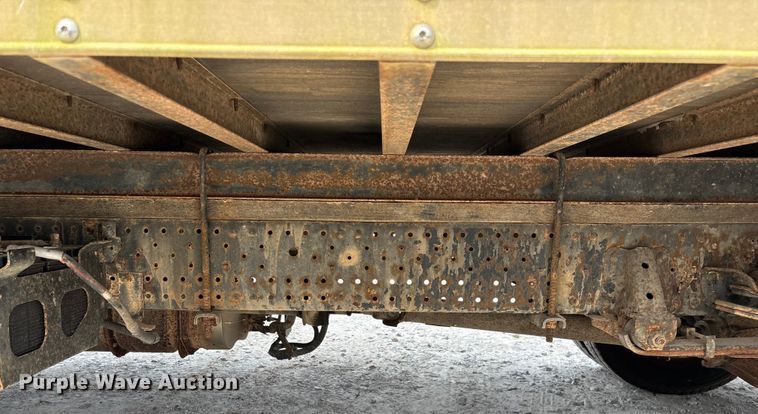 image for item ED2232 2014 Isuzu NPRHD box truck