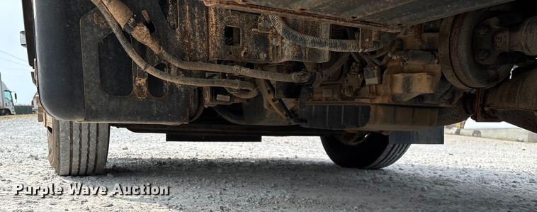 image for item ED2232 2014 Isuzu NPRHD box truck