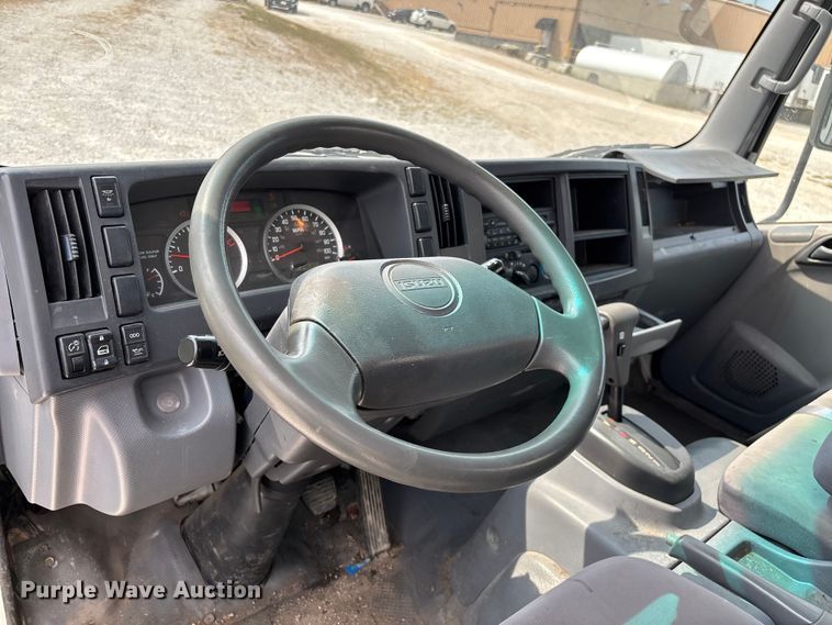 image for item ED2232 2014 Isuzu NPRHD box truck